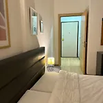 Sunset Apartment *